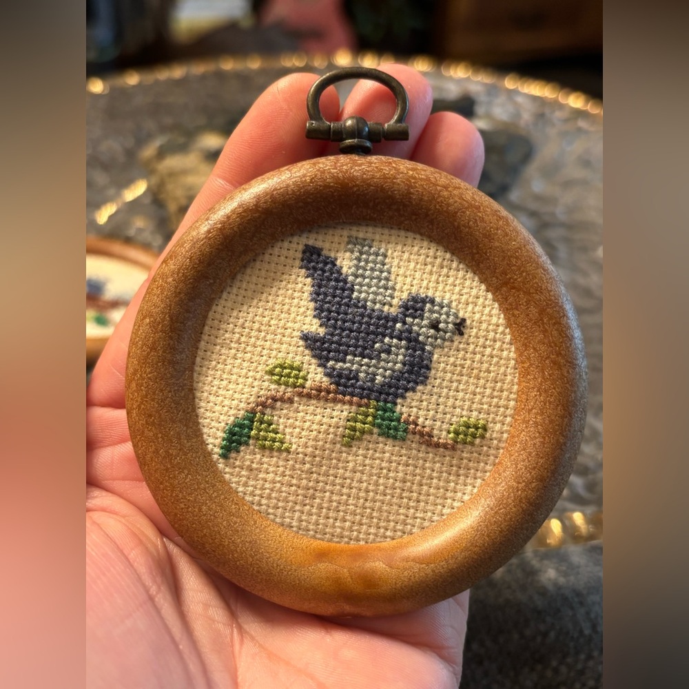 Vintage Mini Bird Embroidery Wall Art Set (3) • Wooden Hoop Frames • Folk Story - Picture 9 of 13